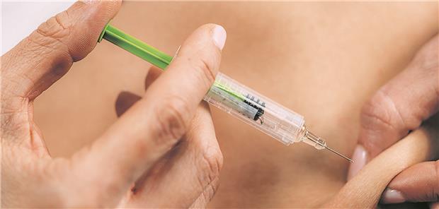 Faktor-XI- versus Faktor-Xa-Hemmer: Deutlich weniger Blutungen ... werden teils subkutan appliziert. microgen/Getty Images/iStock