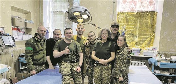 „Es leben immer noch Menschen dort, die mir wichtig sind“ Das Team des Stabilisierungspunktes in der ukrainischen Stadt Liman (Donbass Region), wo Serhii Shcherbyna gearbeitet hat.