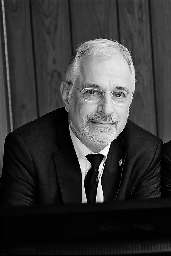 „Internationale Vernetzung bietet für jeden viele Vorteile“ Dr. Benny Levenson-- früherer Sprecher des German ACC-Chapter