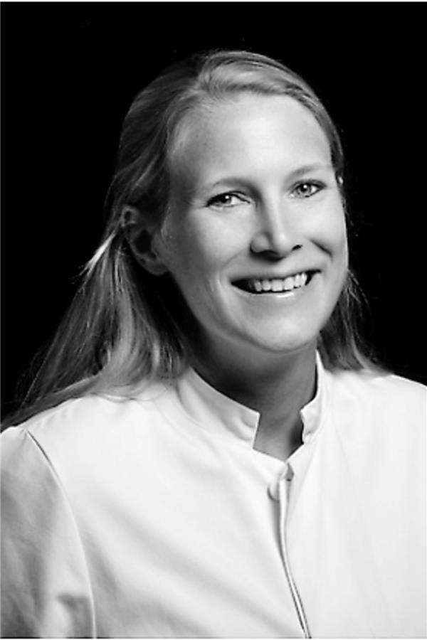 Chancengleichheit heißt, langfristig zu denken PD Dr. Julia Pohl, (37) hat zwei Kinder, ist habilitiert und leitet das ambulante Herz-/Kreislaufzentrum als Oberärztin des Universitätsklinikums Essen.