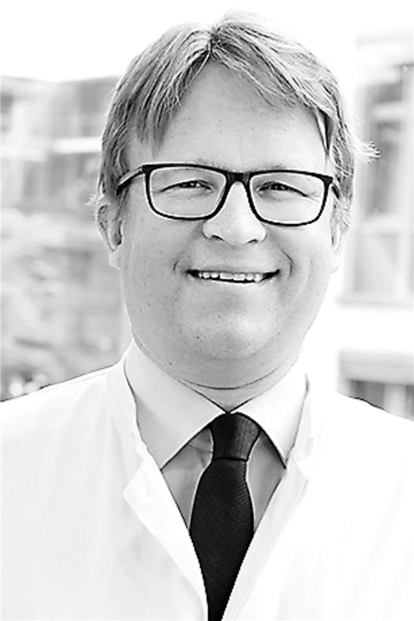 Ist TAVI schon „PCI-like“? Prof. Christian Jung,, Universitätsklinikum Düsseldorf