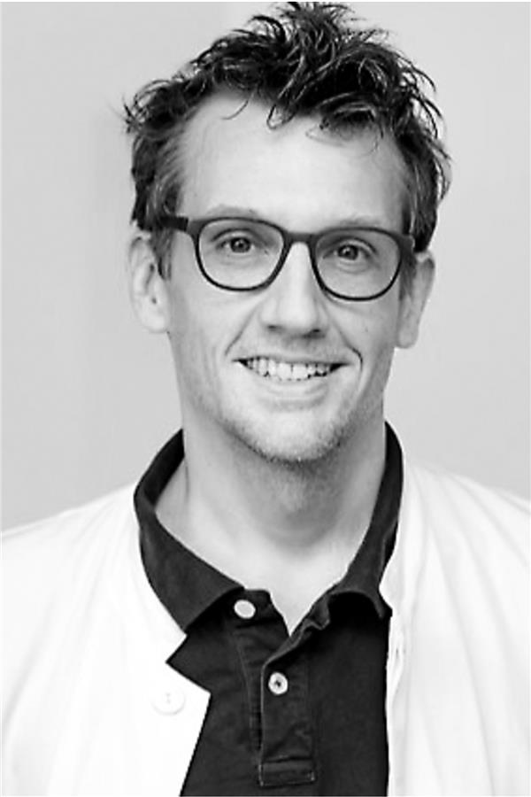 Alles beginnt mit einem EKG Prof. Christian VeltmannElektrophysiologie Bremen