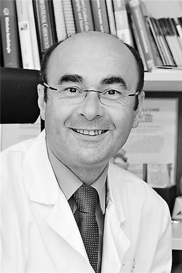 „Es muss von Herzen kommen, was auf Herzen wirken soll“ Prof. Dr. med. Robert HG Schwinger, Medizinische Klinik II, Klinikum Weiden