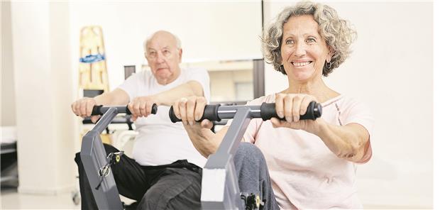 Reha als fester Bestandteil der Herzinsuffizienz-Therapie Spezielles Training bessert Ausdauer, Kraft, Koordination und Flexibilität.