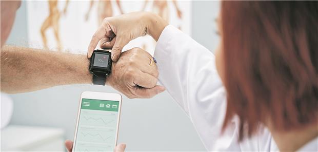Wearables wie Smartwatches und Smartphones gehören zu den wichtigsten Fortschritten zur Diagnostik von Vorhofflimmern.
