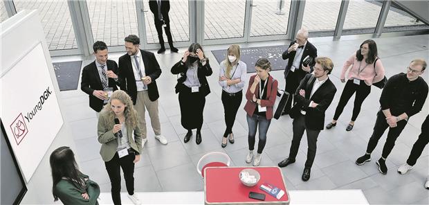 Young DGK goes Herztage 2023 – unser Programm wird immer umfangreicher Young-DGK-Stand bei den Herztagen 2022 mit vielen eigenen Veranstaltungen.
